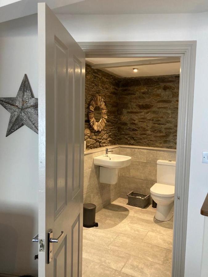 "Prospect House" - Two Private Apartments In This 17Th Century Cottage - Apartment 2 Has A Kids Cabin Bunk Room - Book Both Apartments For One Large House With Connecting Door In Lobby - Public Parking Outside Looe Exterior foto